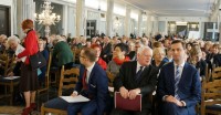  Elbląska Rada Seniorów prezentuje się w gmachu Sejmu 